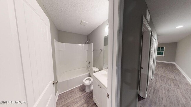 Building Photo - 2222 Thomas Ct