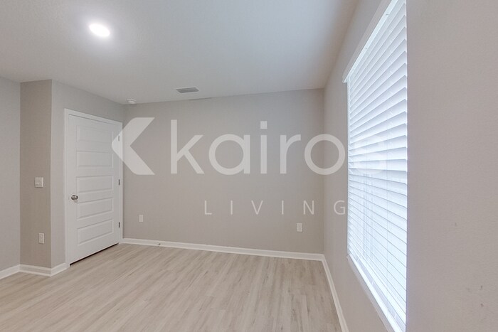 Building Photo - 4698 Malay Cir