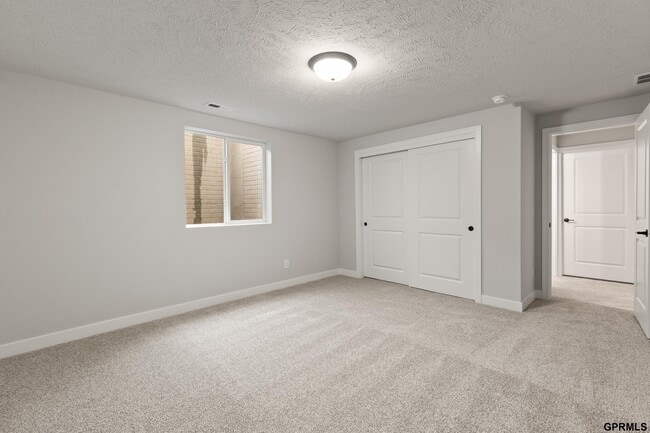 Building Photo - 12811 S 45th Ter