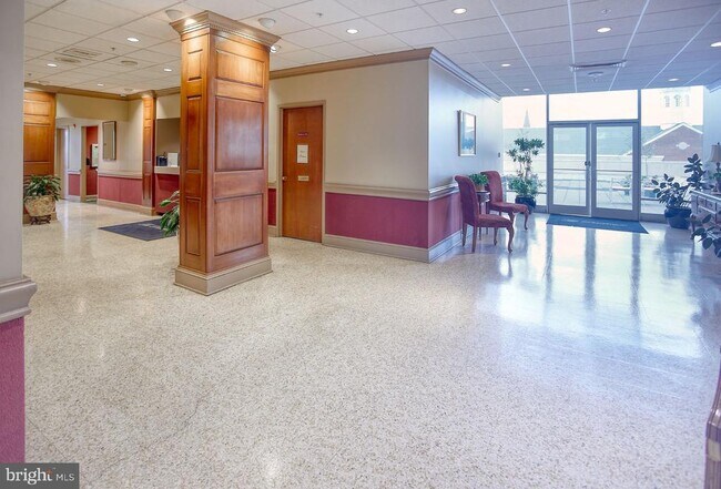 Building Photo - 28 Allegheny Ave