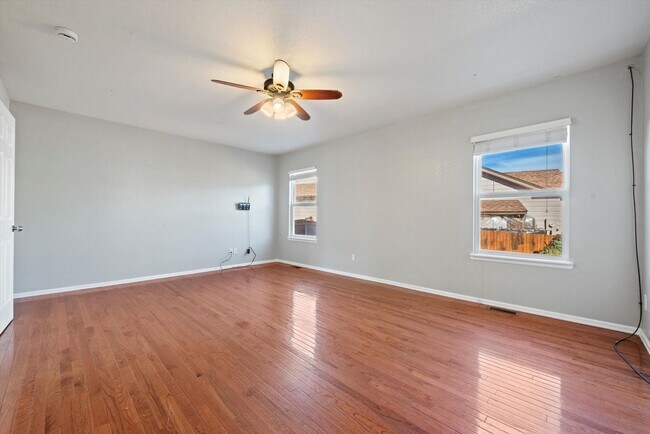 Building Photo - 2258 S Gibralter Way