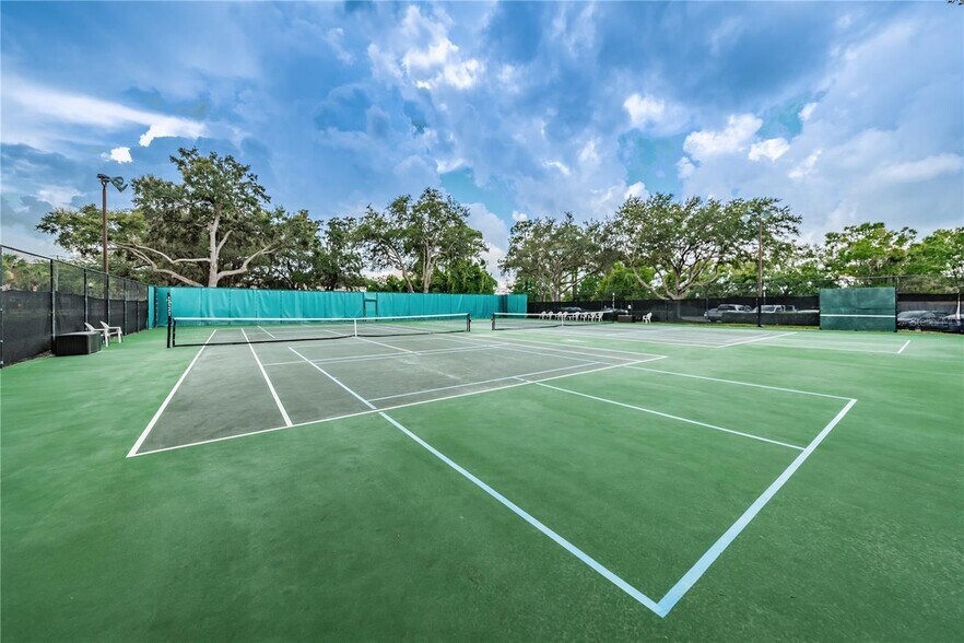 Building Photo - 9413 Summerbreeze Ter