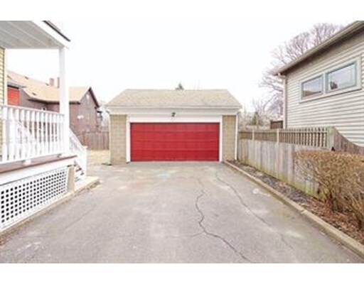 Building Photo - 343 Lafayette St