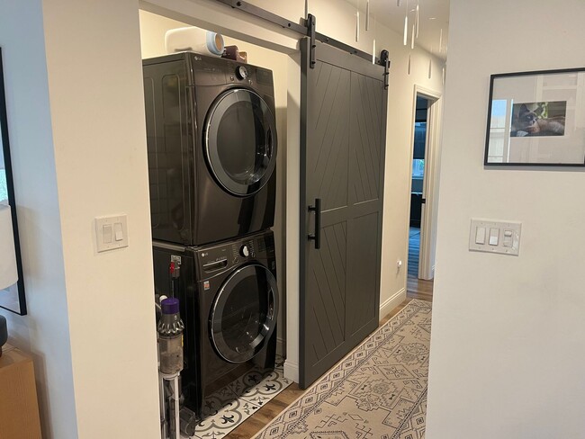Building Photo - Lovely 3BR/2BA Single Story Home in San Ma...