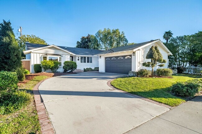 Building Photo - 26700 Indian Peak Rd