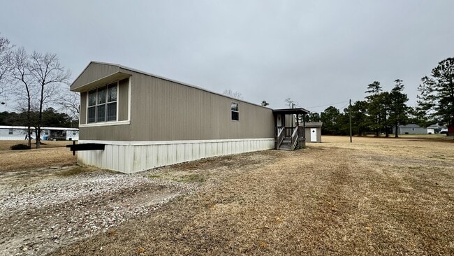 Building Photo - 115 Duck Pond Ln