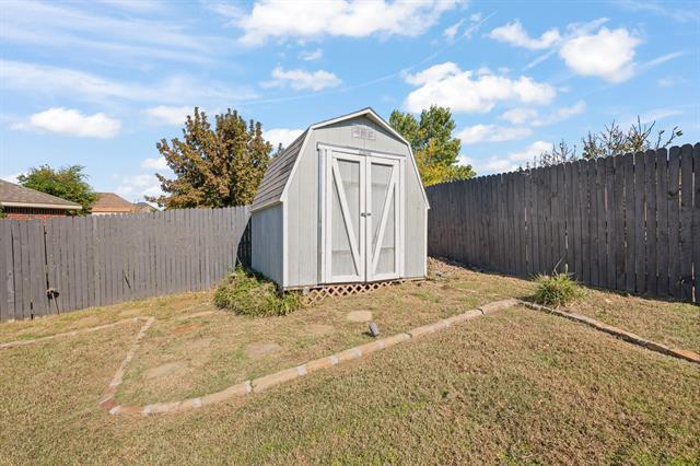 Building Photo - 7103 Camp Creek Dr