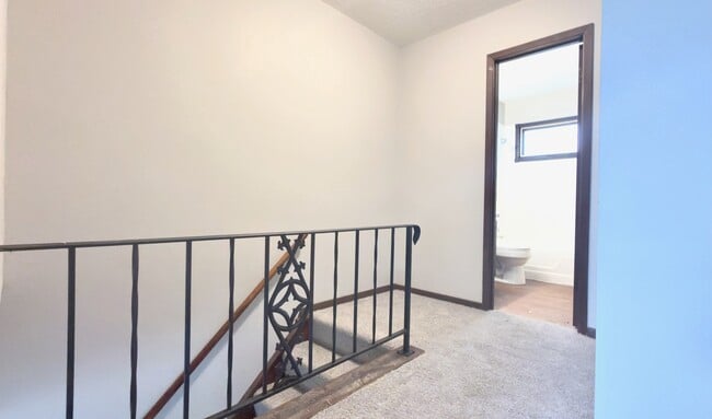 Building Photo - 5326 N Division St