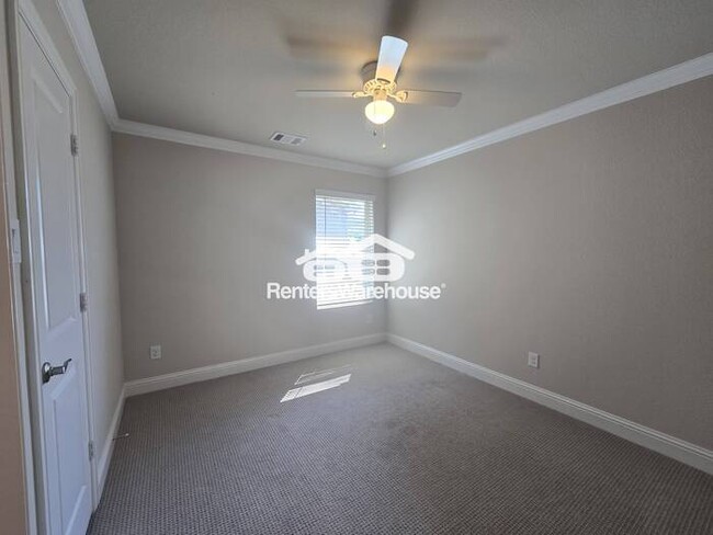 Building Photo - FOR RENT - MOVE IN READY - 4BEDS 2BATHS - ...