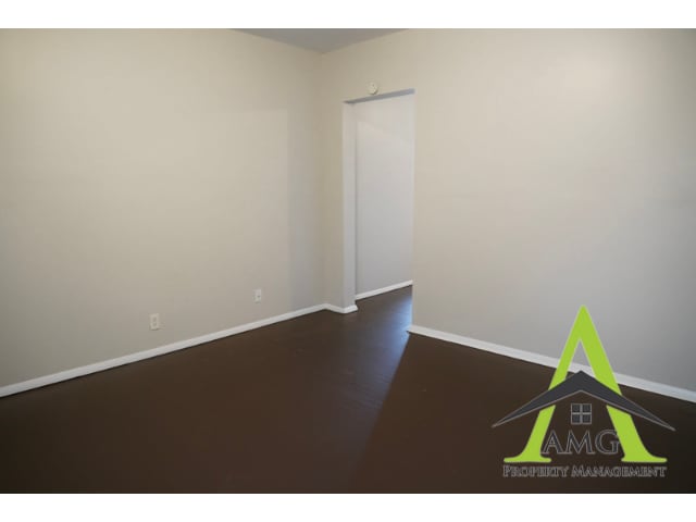 Building Photo - 621 Coffey St