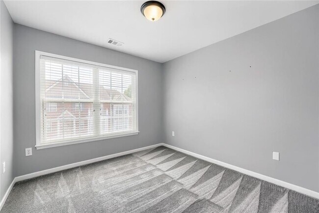 Building Photo - 6127 Joybrook Rd