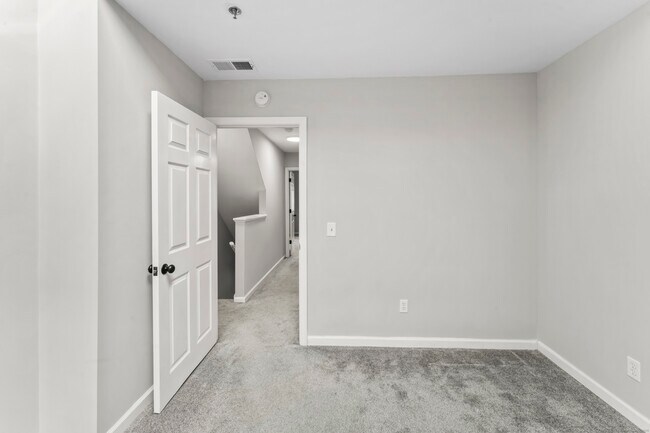 Building Photo - 2660 North Ave