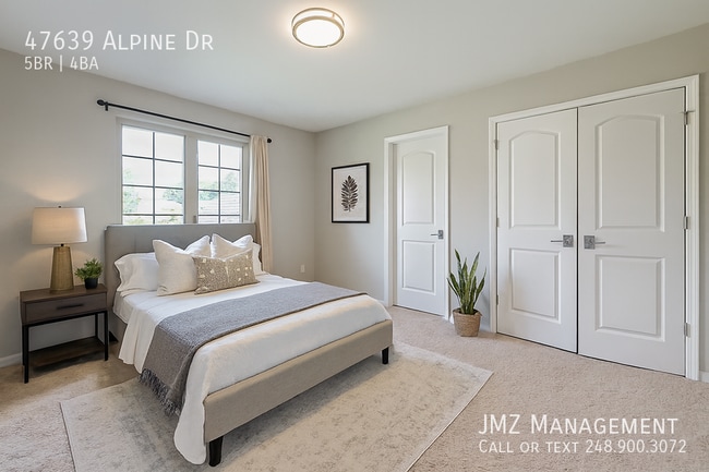 Building Photo - 47639 Alpine Dr