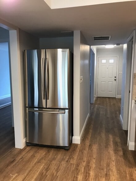 Building Photo - 159 Devon Ct