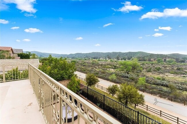 Building Photo - 26607 Millhouse Dr