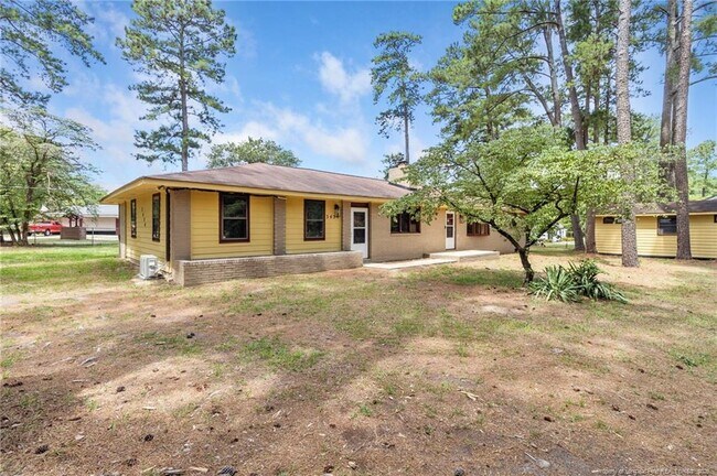 Building Photo - 3450 Cornell Dr