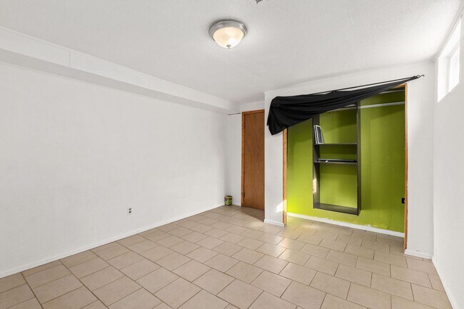 Building Photo - 1306 23rd Ave Ct