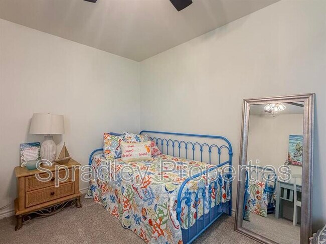 Building Photo - 1404 Rita Blanca Ct