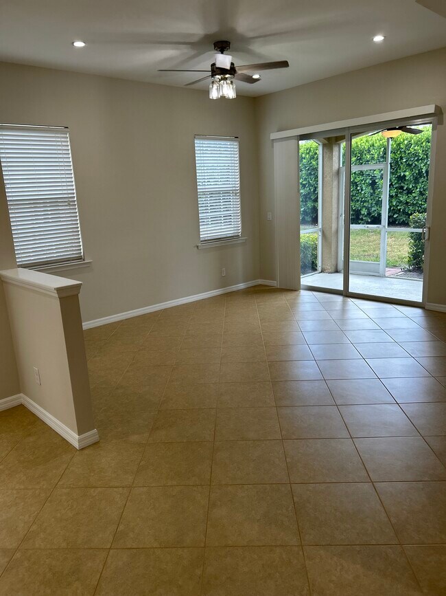 Building Photo - 7511 Oakshade Cir