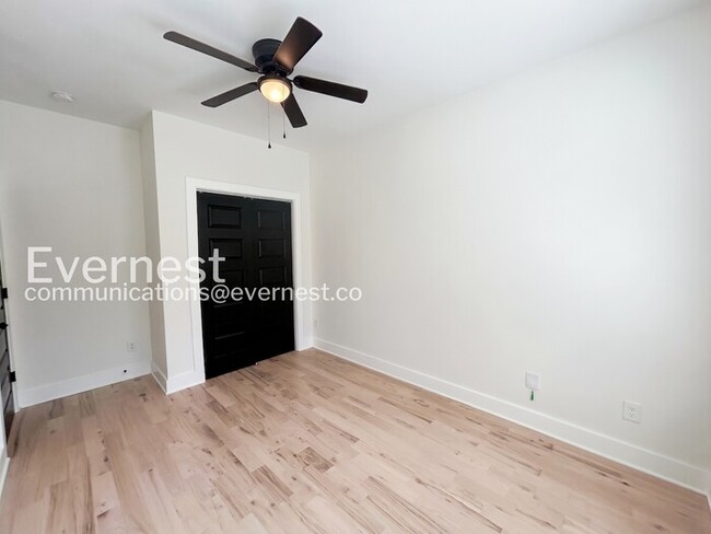 Building Photo - 427 Toney Rd