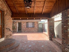 Building Photo - 2 Properties Available for Rent! Ranch sty...