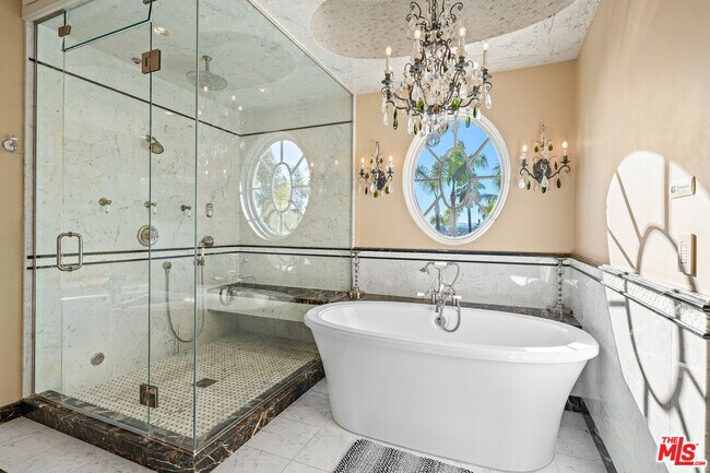 Building Photo - 2428 Oak Canyon Pl