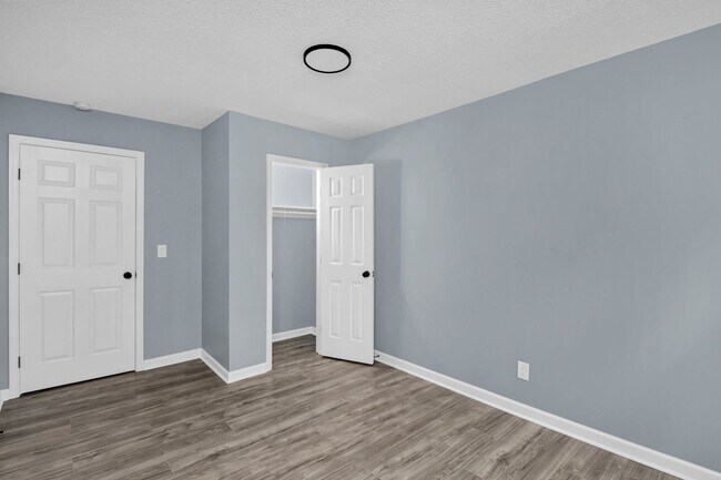 Building Photo - Fully Renovated 3-Bedroom Corner-Lot Gem Near Downtown Columbia & USC!