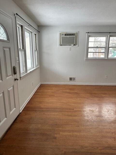 Building Photo - 130 Lincoln Ave