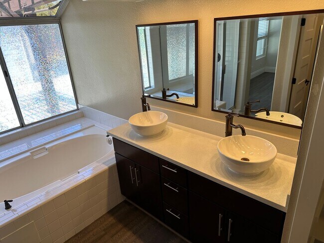 Building Photo - Move In Special, $200 off first months rent for a move in date of June 15th, 2026