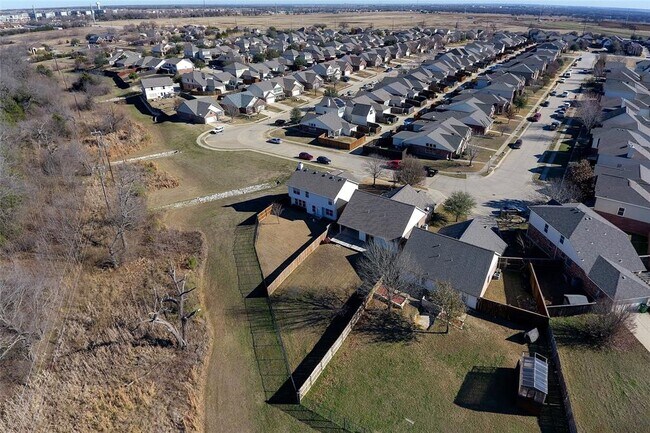 Building Photo - 160 Angus Dr