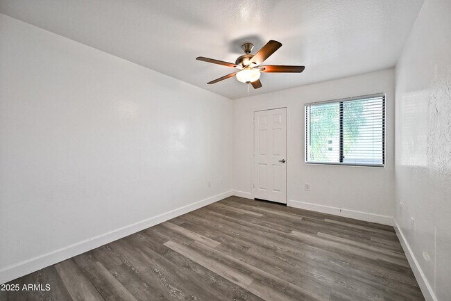 Building Photo - 3065 N 67th Ave