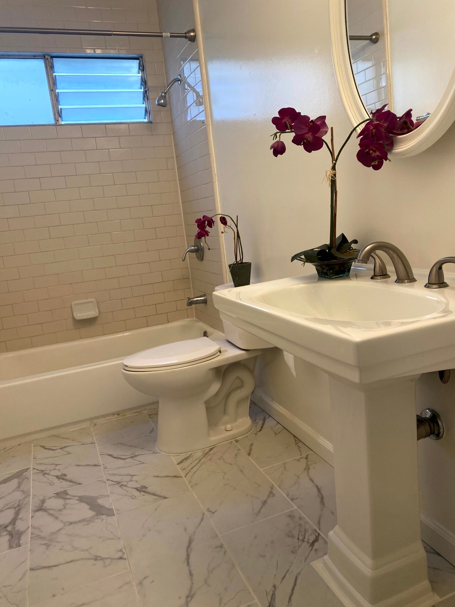 Building Photo - 911 N Harper Ave