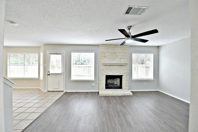 Building Photo - 13328 Black Canyon Dr