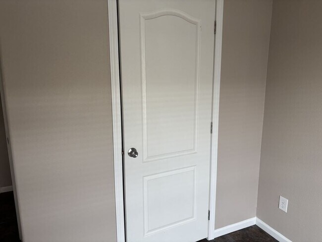 Building Photo - 11411 N 91st Ave