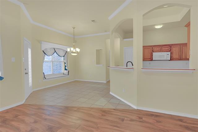 Building Photo - 2222 Heads Ln