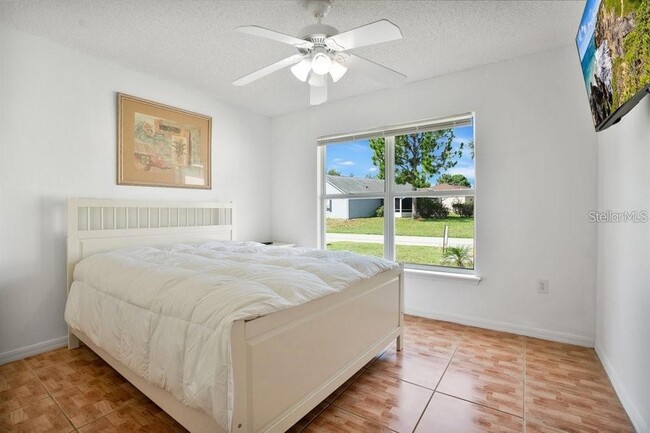 Building Photo - 50989 U S 27 Unit