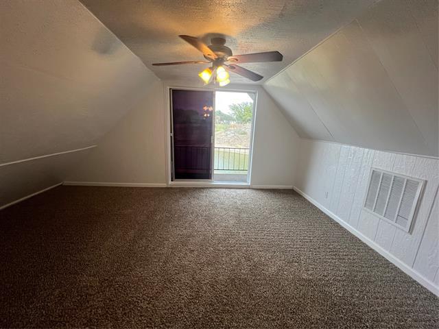 Building Photo - 2331 Live Oak Cir