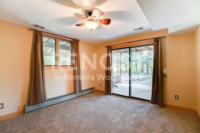 Building Photo - 3BD/2.5BA Home in Elk River Available Now!