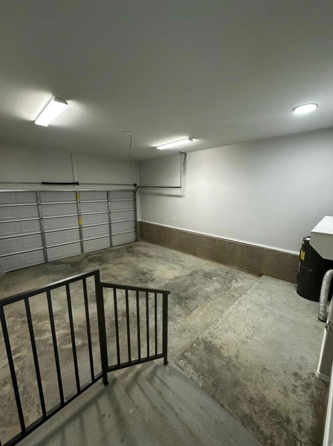 Building Photo - 2501 Galloway Dr