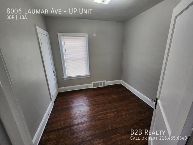 Building Photo - 8006 Laumar Ave