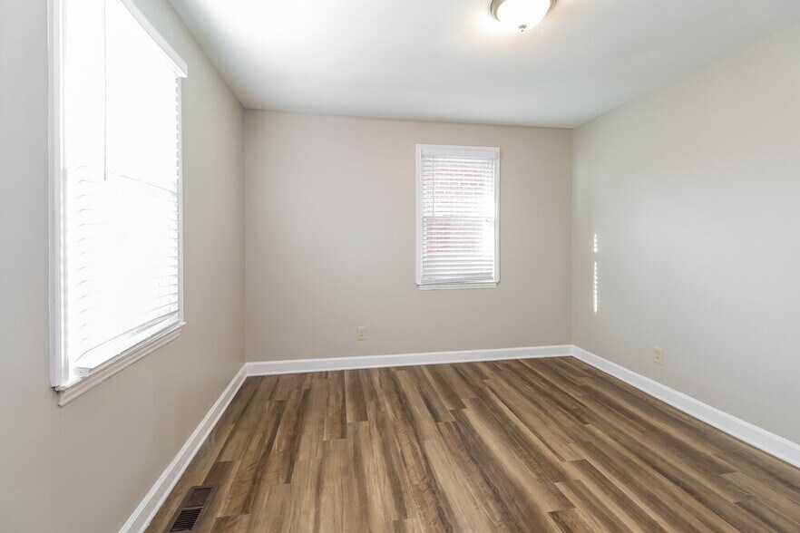 Building Photo - 1709 Purser Dr