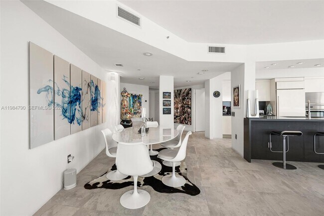 Building Photo - 450 Alton Rd