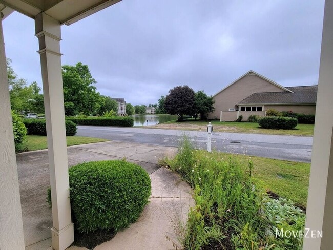 Building Photo - 307 Easterlin Way