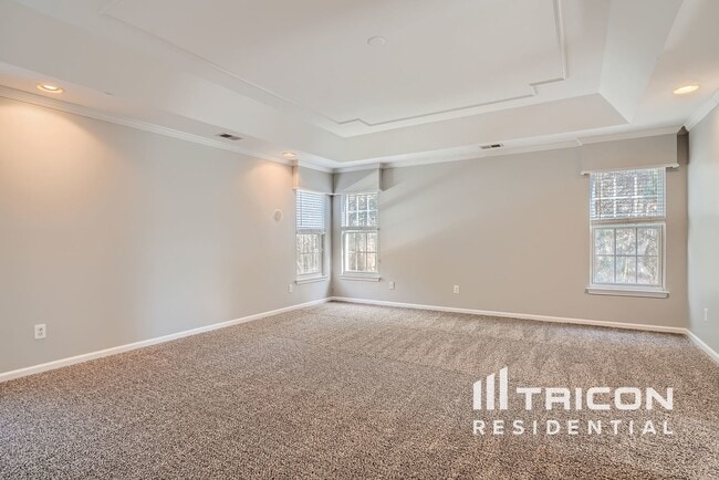 Building Photo - 15510 Robsart Ct