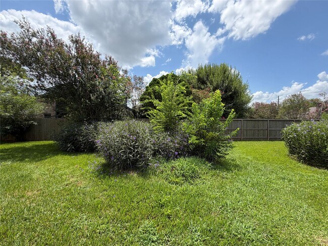 Building Photo - 2603 Quarry Hill Rd