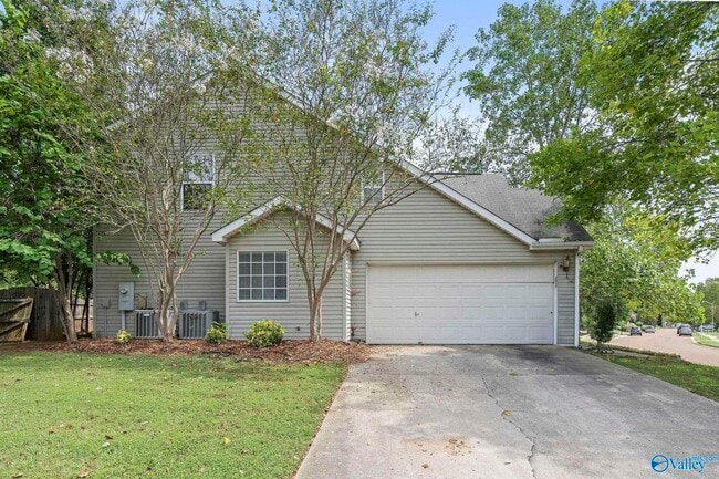 Building Photo - 300 Sweetwood Ln NW