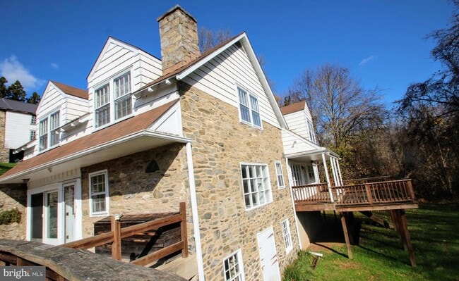 Building Photo - 2371 Terwood Rd