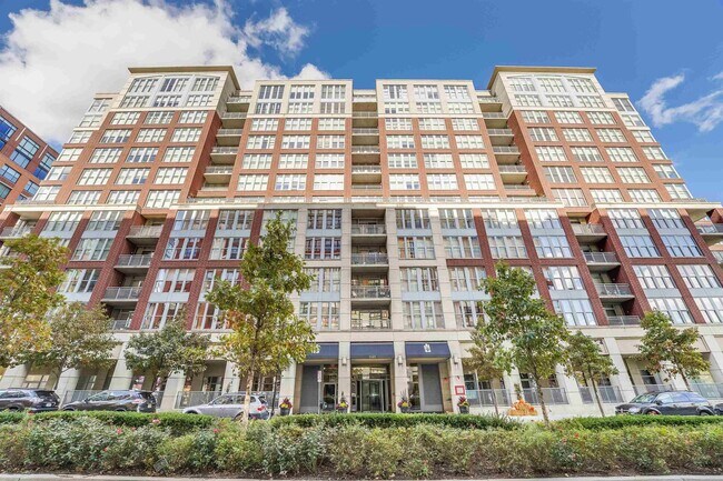 Building Photo - 1125 Maxwell Ln