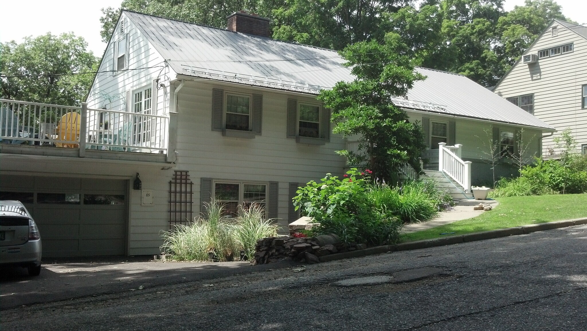 Building Photo - 85 Crescent Rd