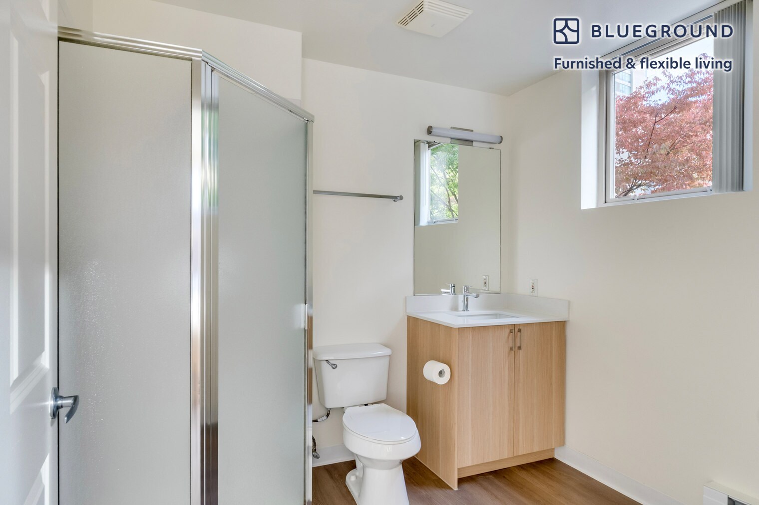 Building Photo - 11000 NE 10th St